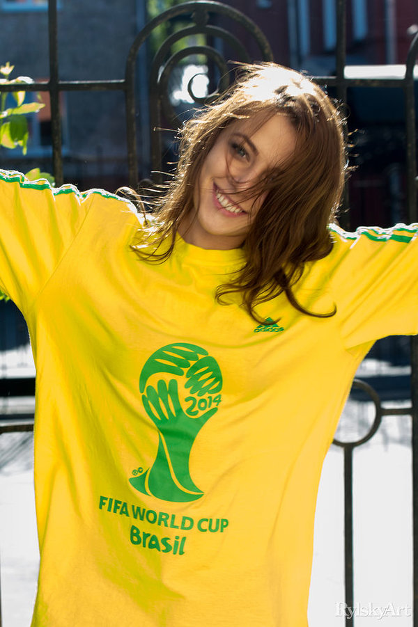 Елена, 24