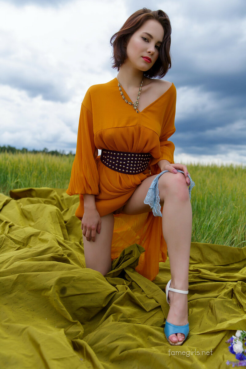 Катя, 28